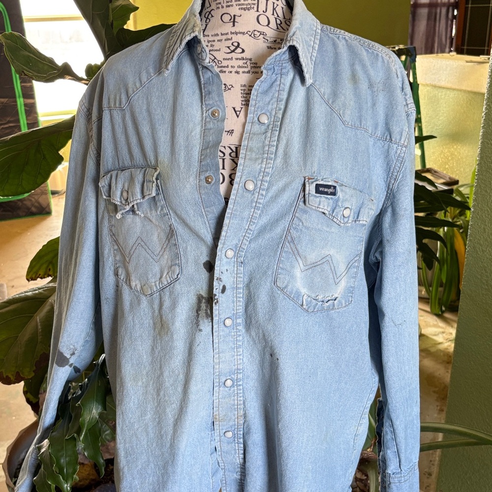 Wrangler pearl snap